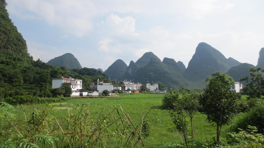 The Giggling Tree Hotel Yangshuo Exterior foto